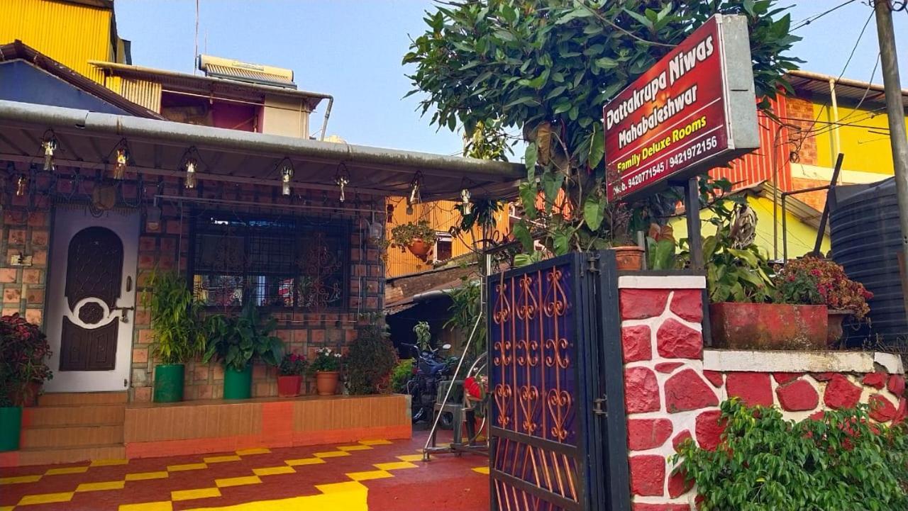 Om Datta Krupa Niwas Cottage Mahabaleshwar Ngoại thất bức ảnh